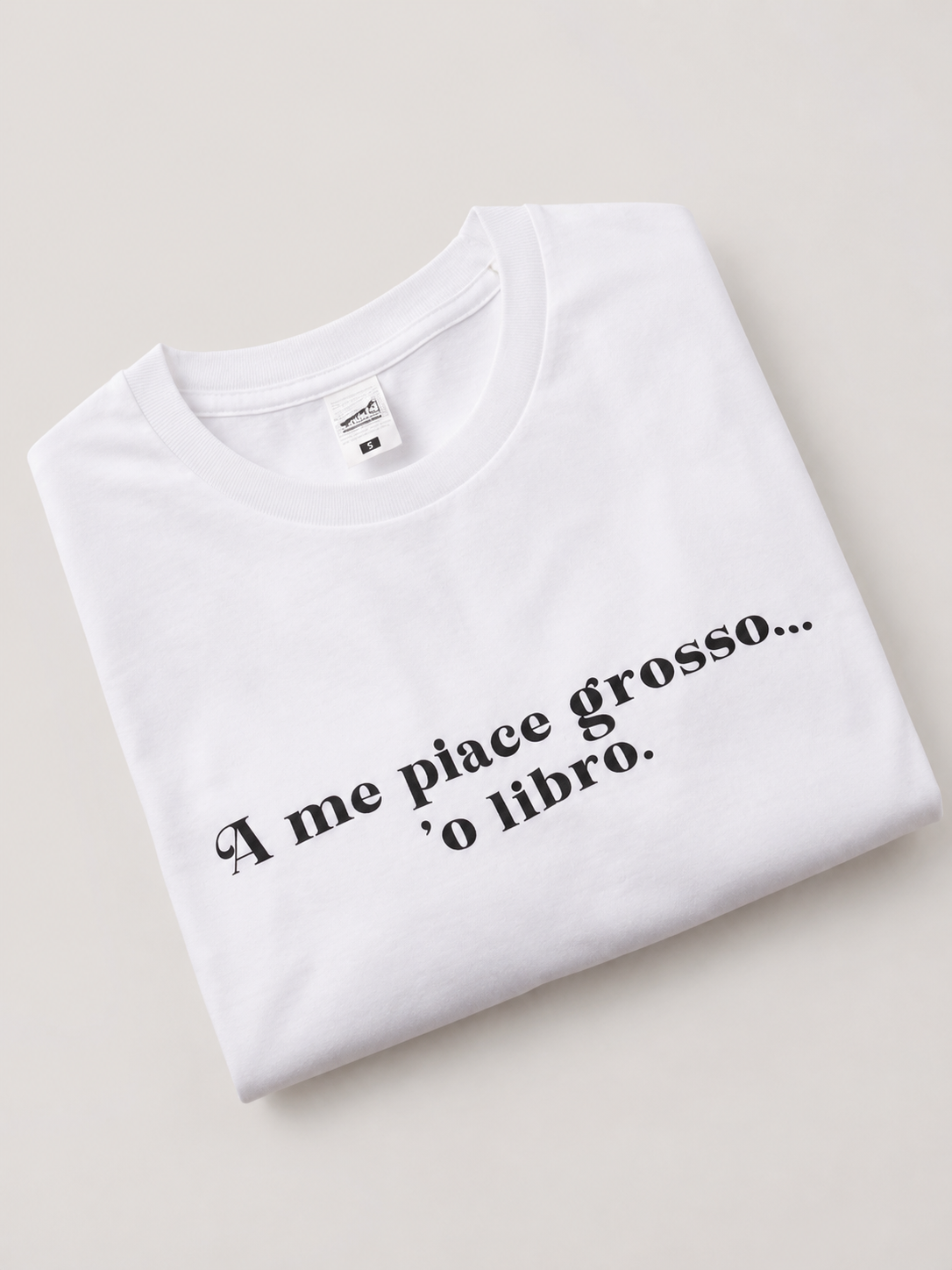 T-shirt "a me piace grosso: 'o libro